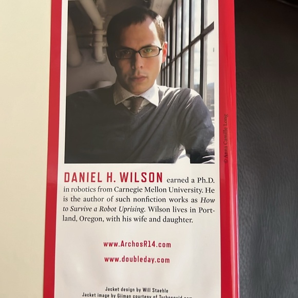 “Robopocalypse” Hardcover Action Thriller Novel by Daniel H. Wilson - Picture 6 of 9